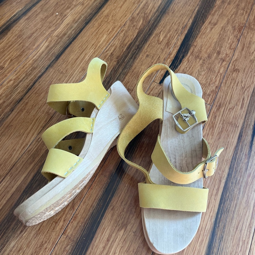 No.6 wedge sandals